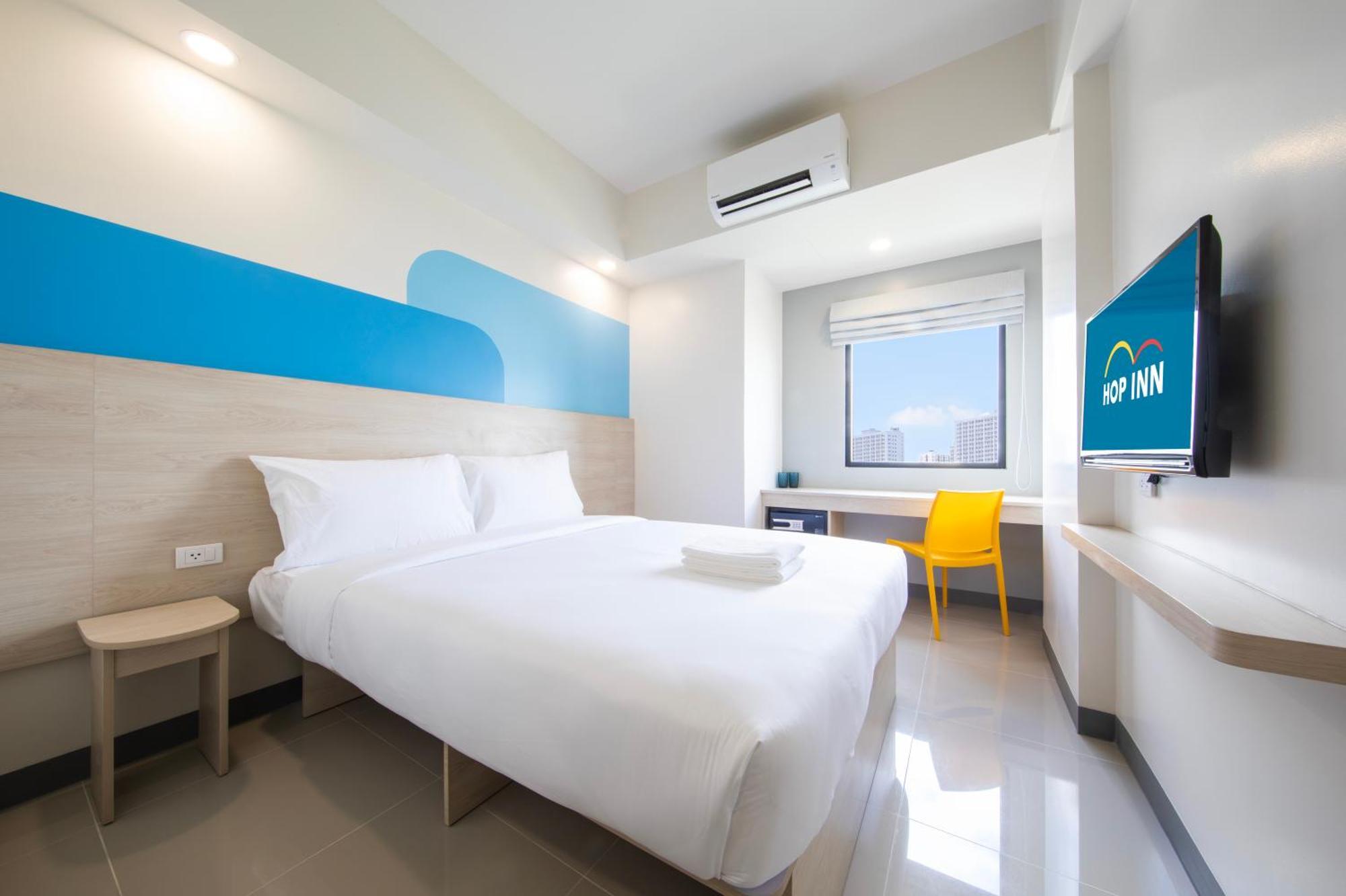 Hop Inn Hotel Iloilo Екстер'єр фото